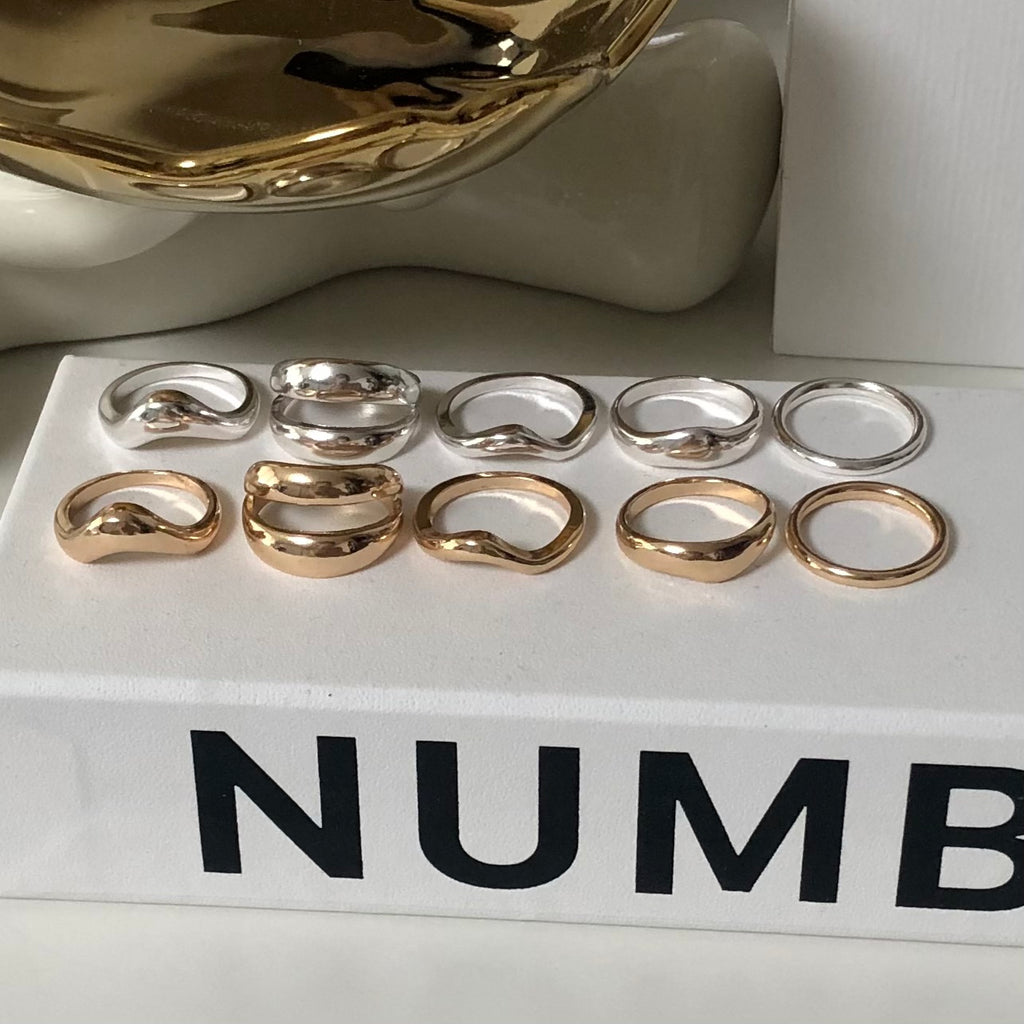 5-in-1 wave layered ring set