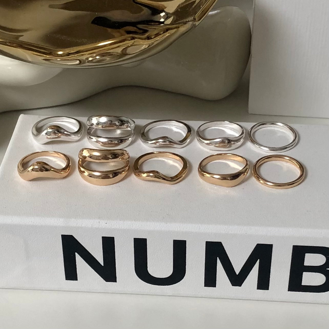 5-in-1 wave layered ring set