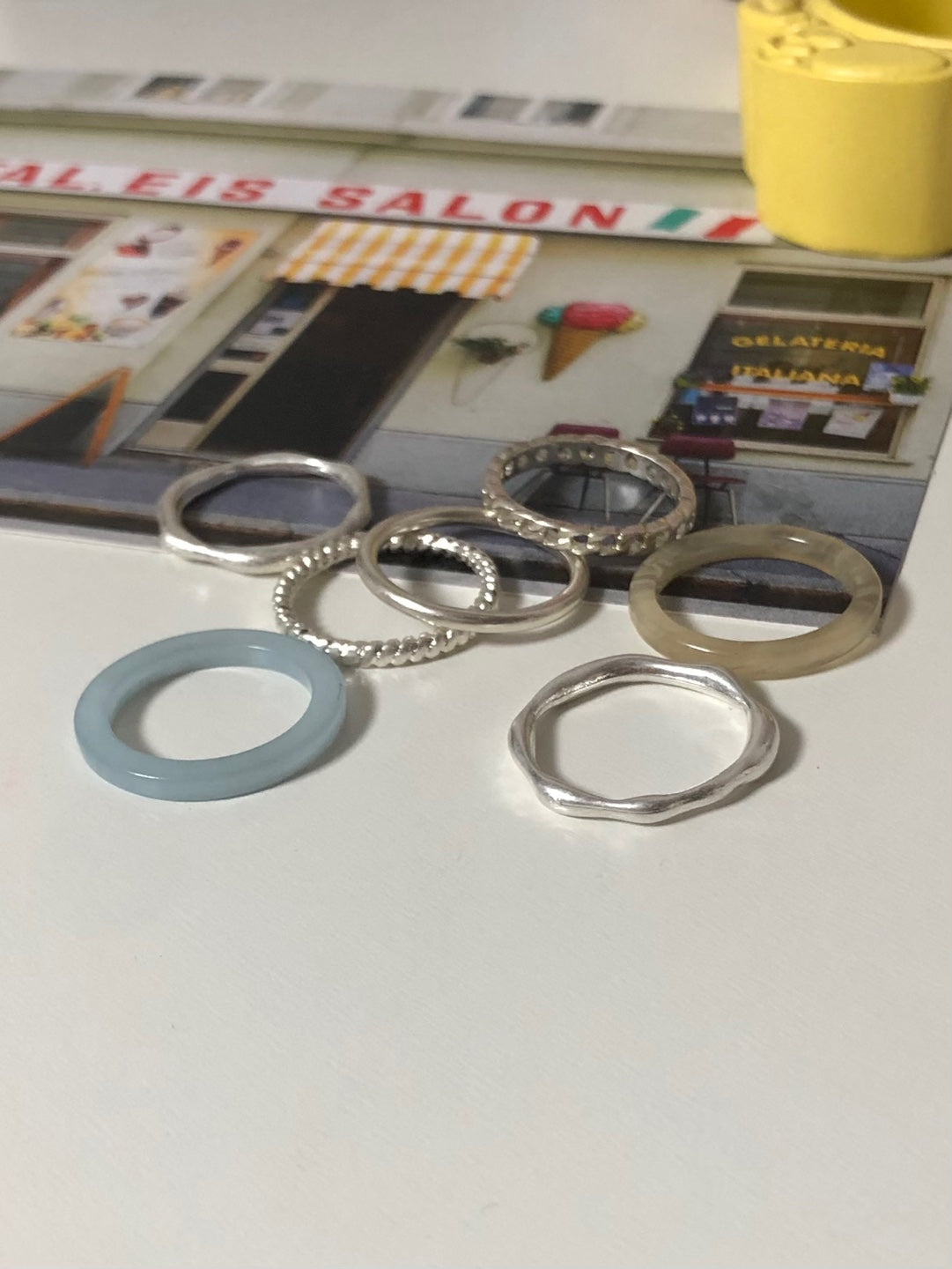 7-in-1 acrylic layered ring set