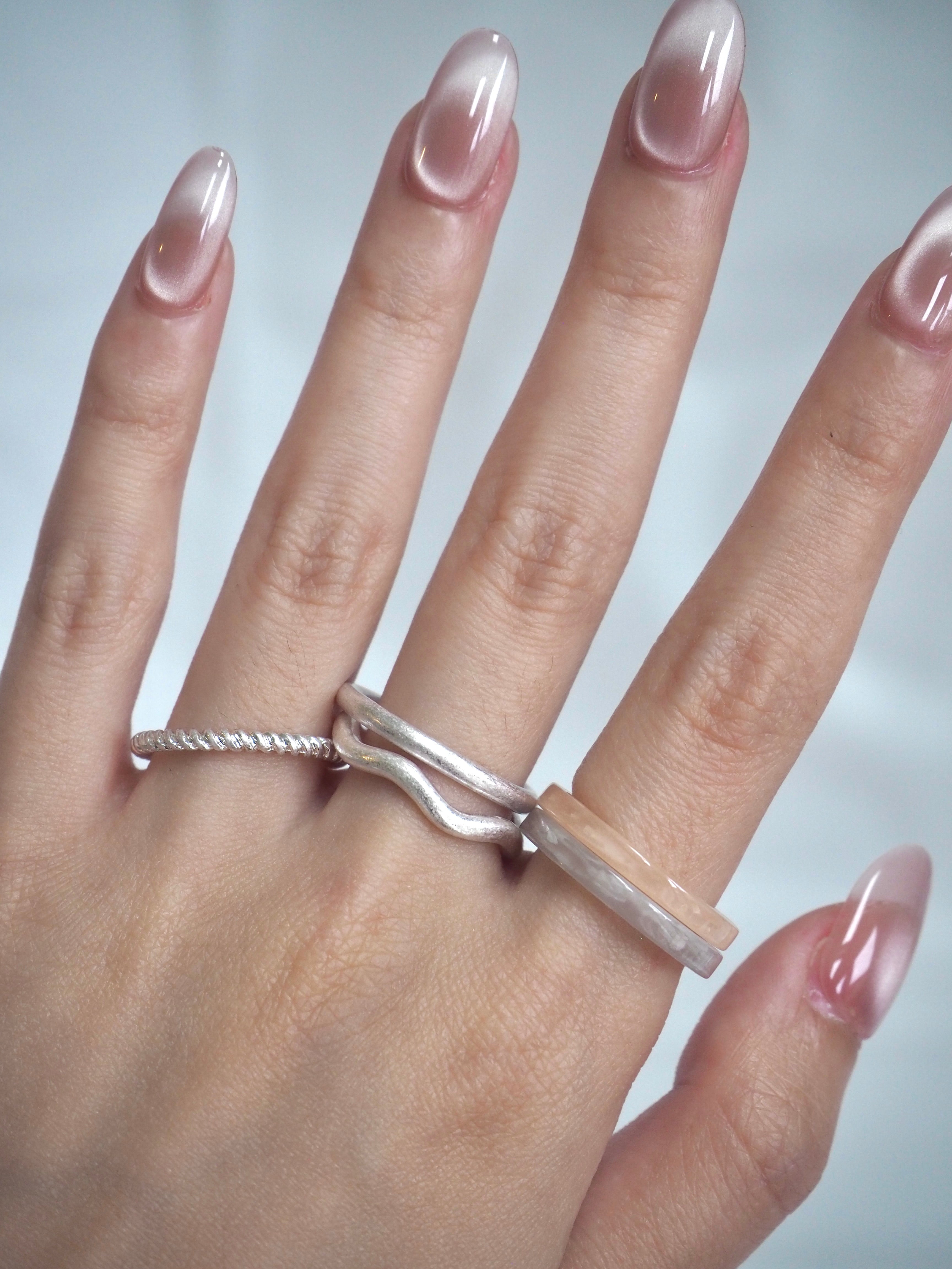7-in-1 acrylic layered ring set