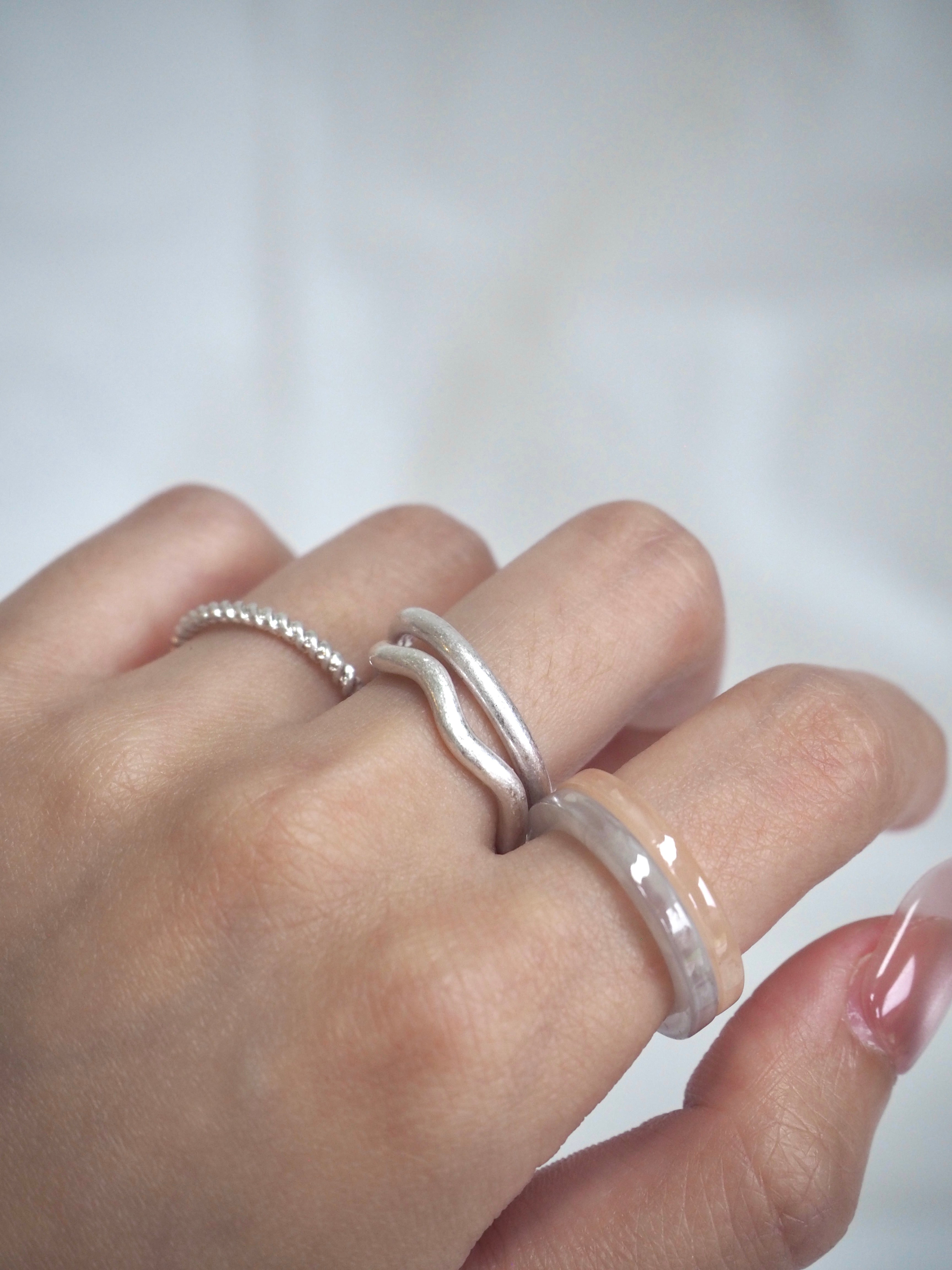 7-in-1 acrylic layered ring set