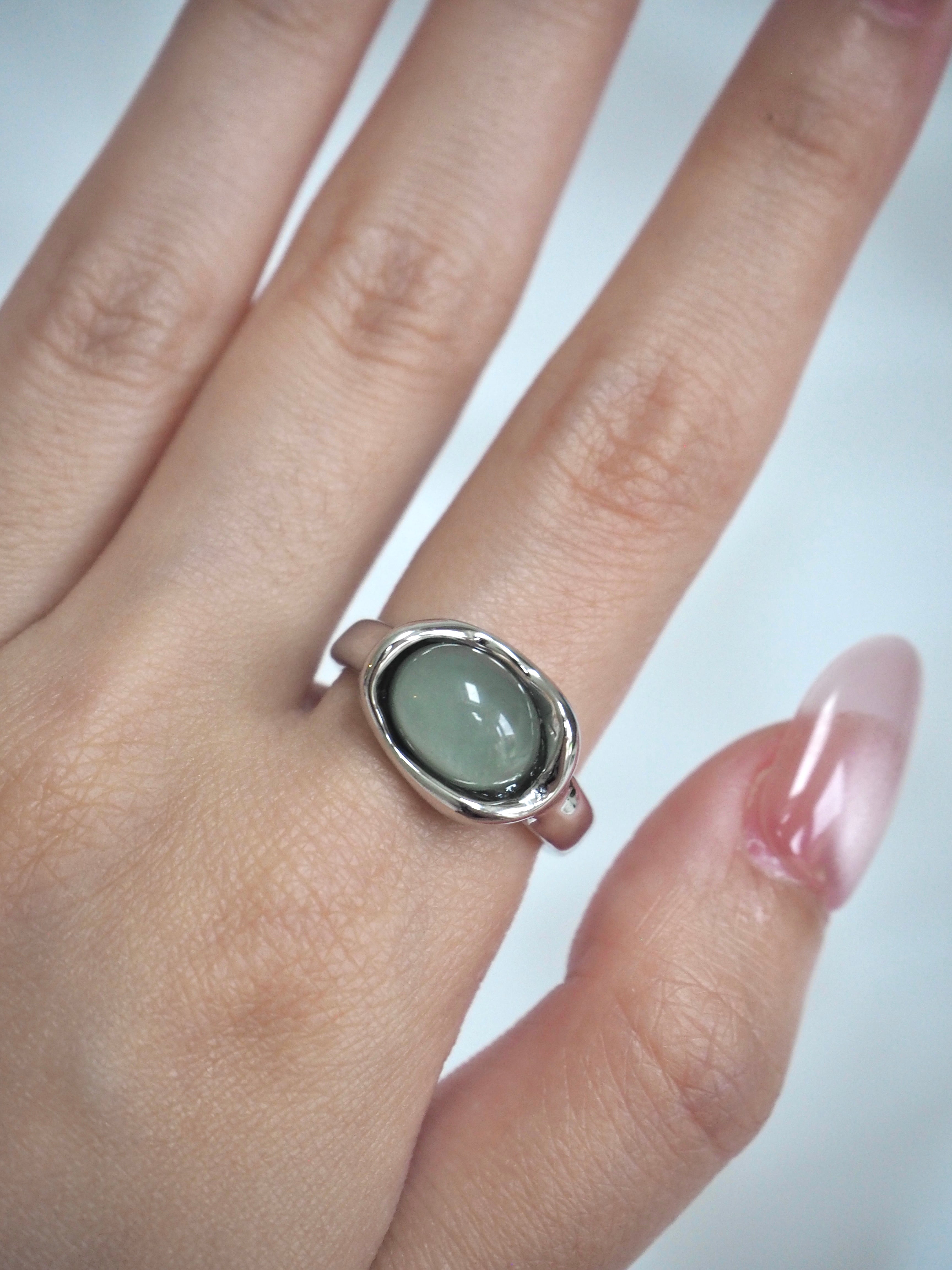 homaika gemstone ring