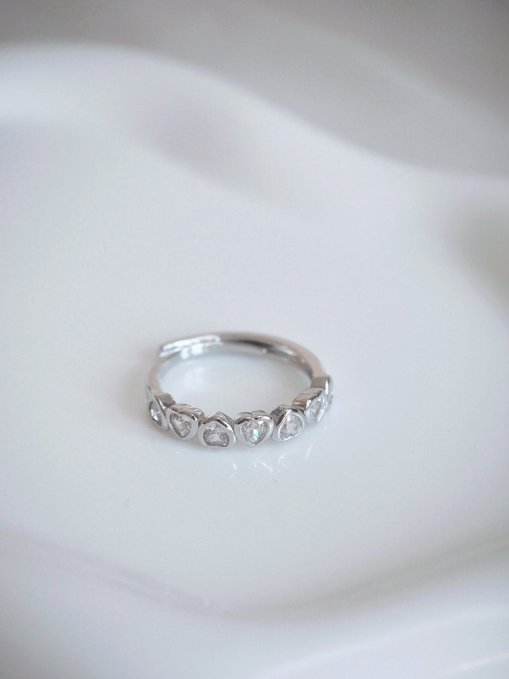 silver-plated heart cubic zirconia ring