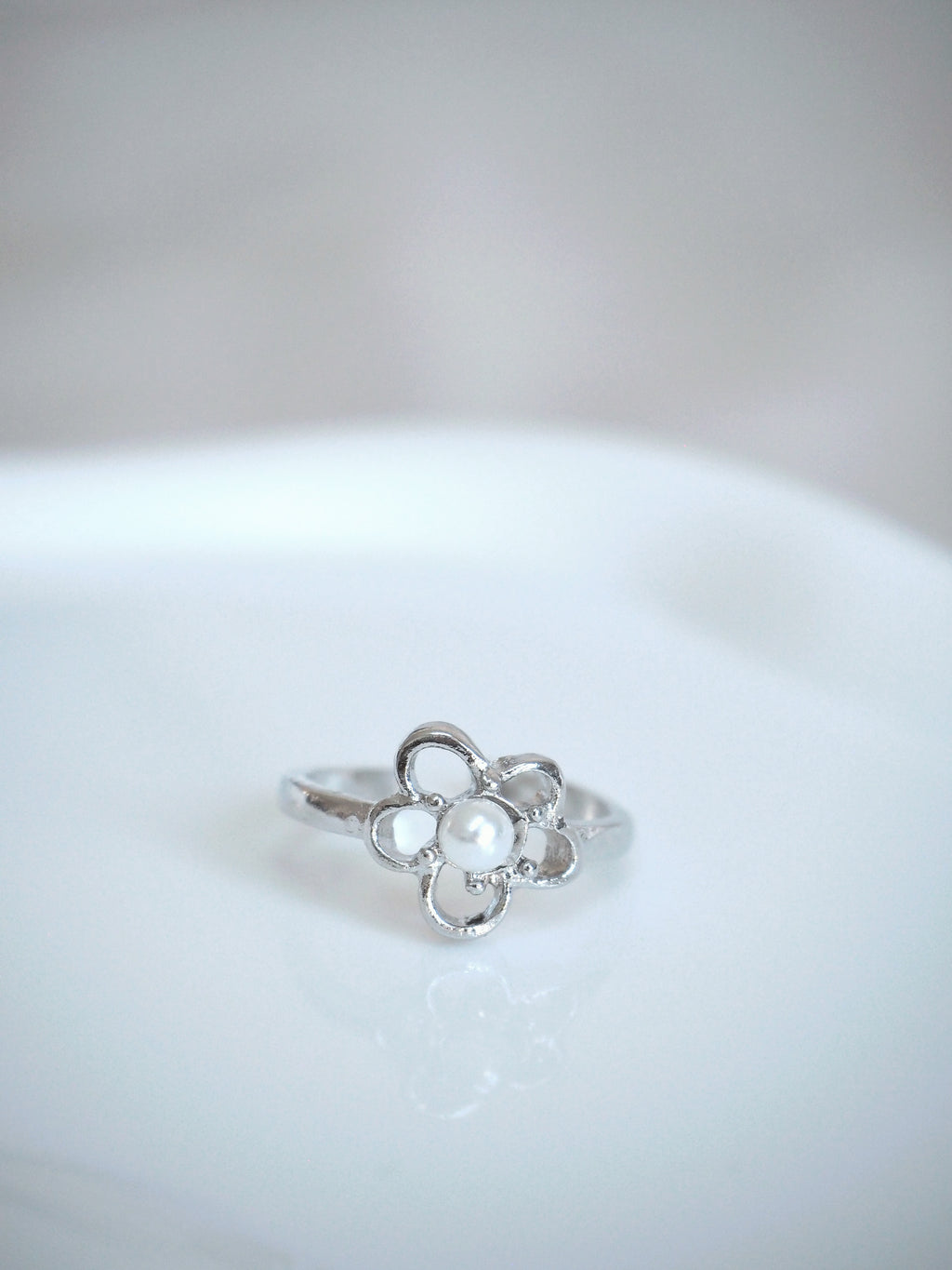 flower pearl ring