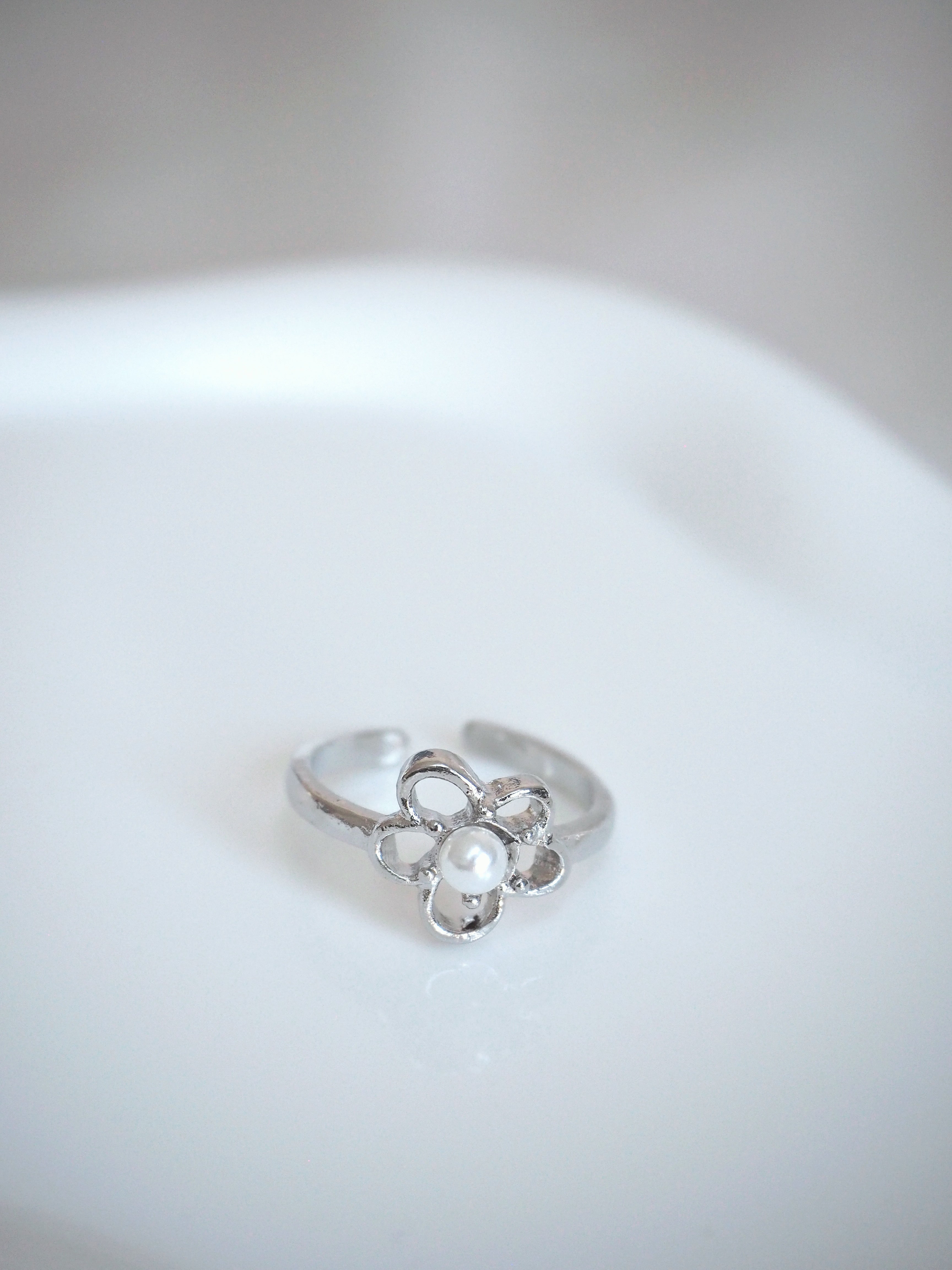 flower pearl ring