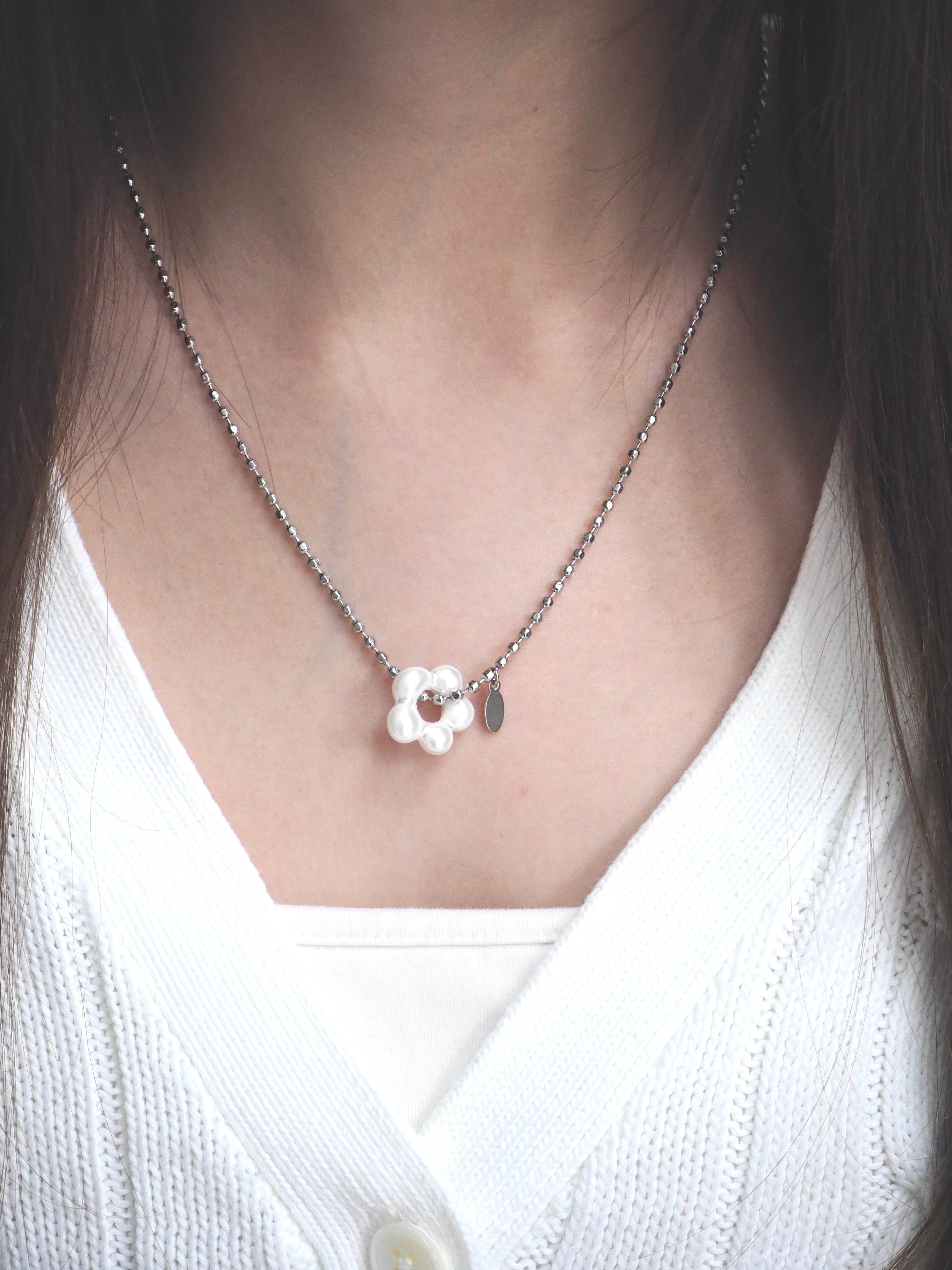 military emblem flower necklace