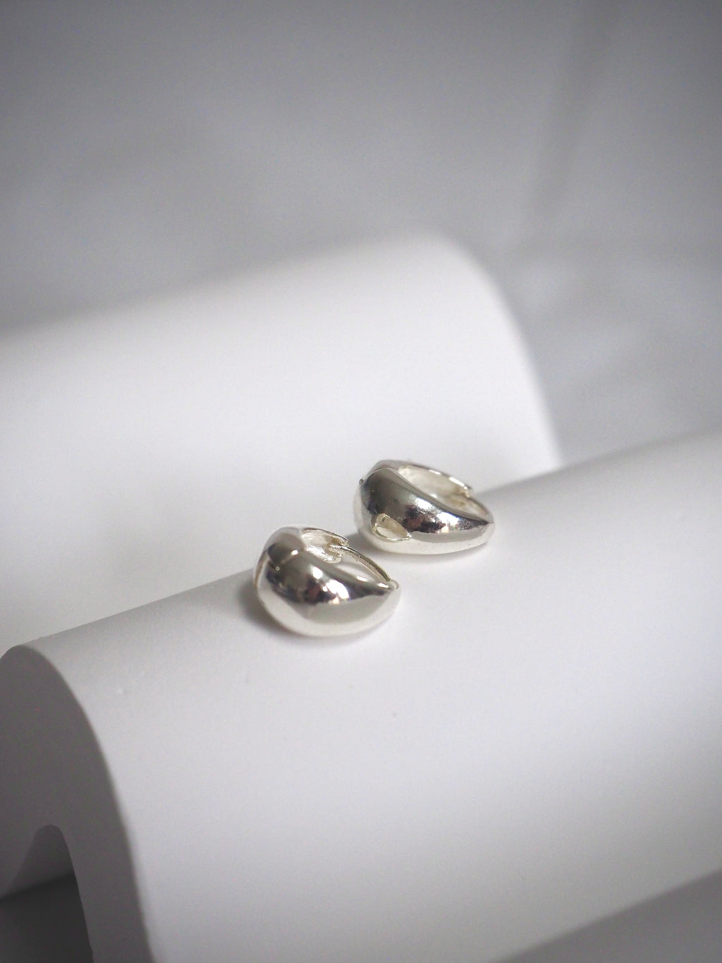 [925silver] bold water drop earrings
