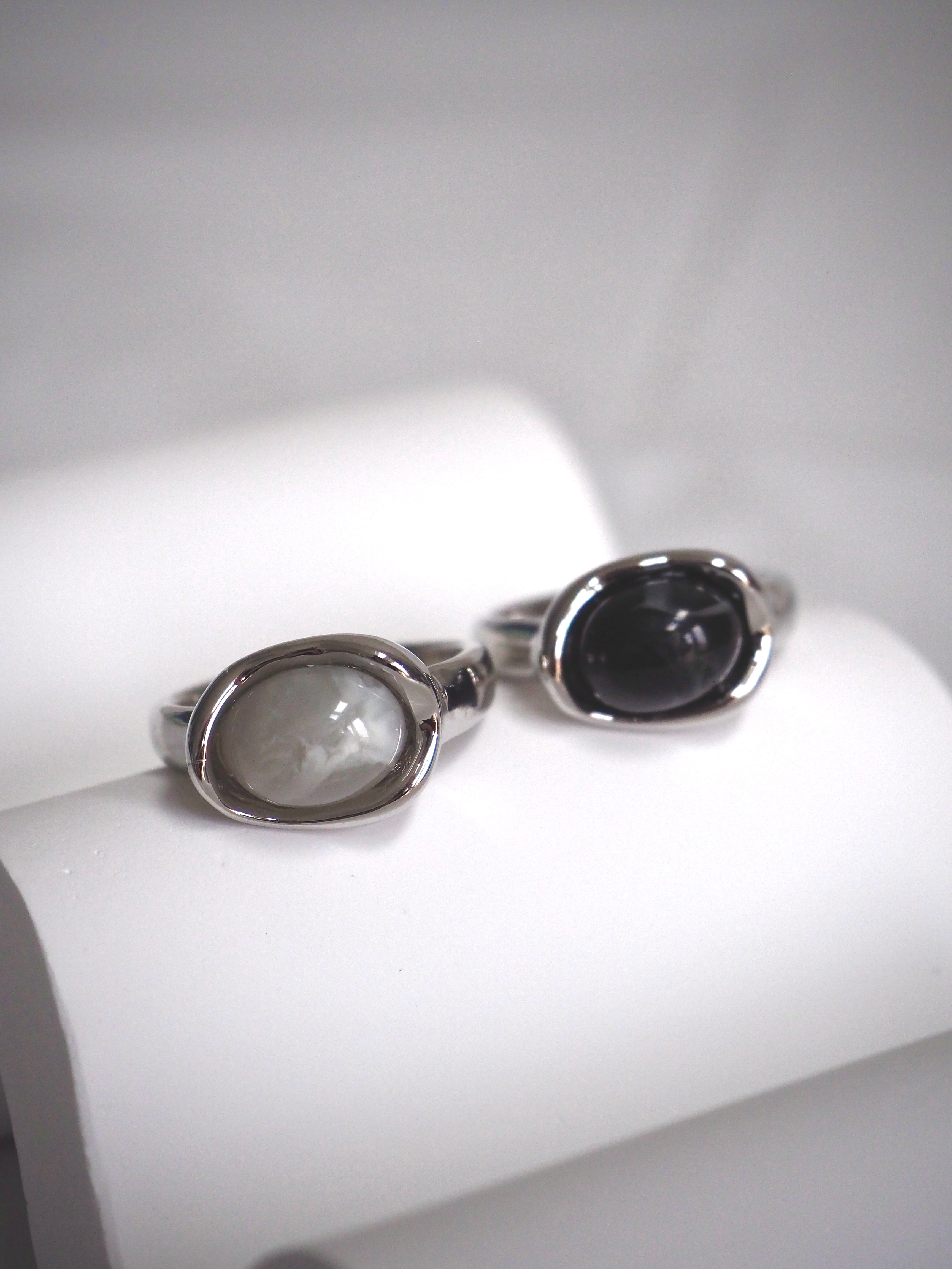 homaika gemstone ring