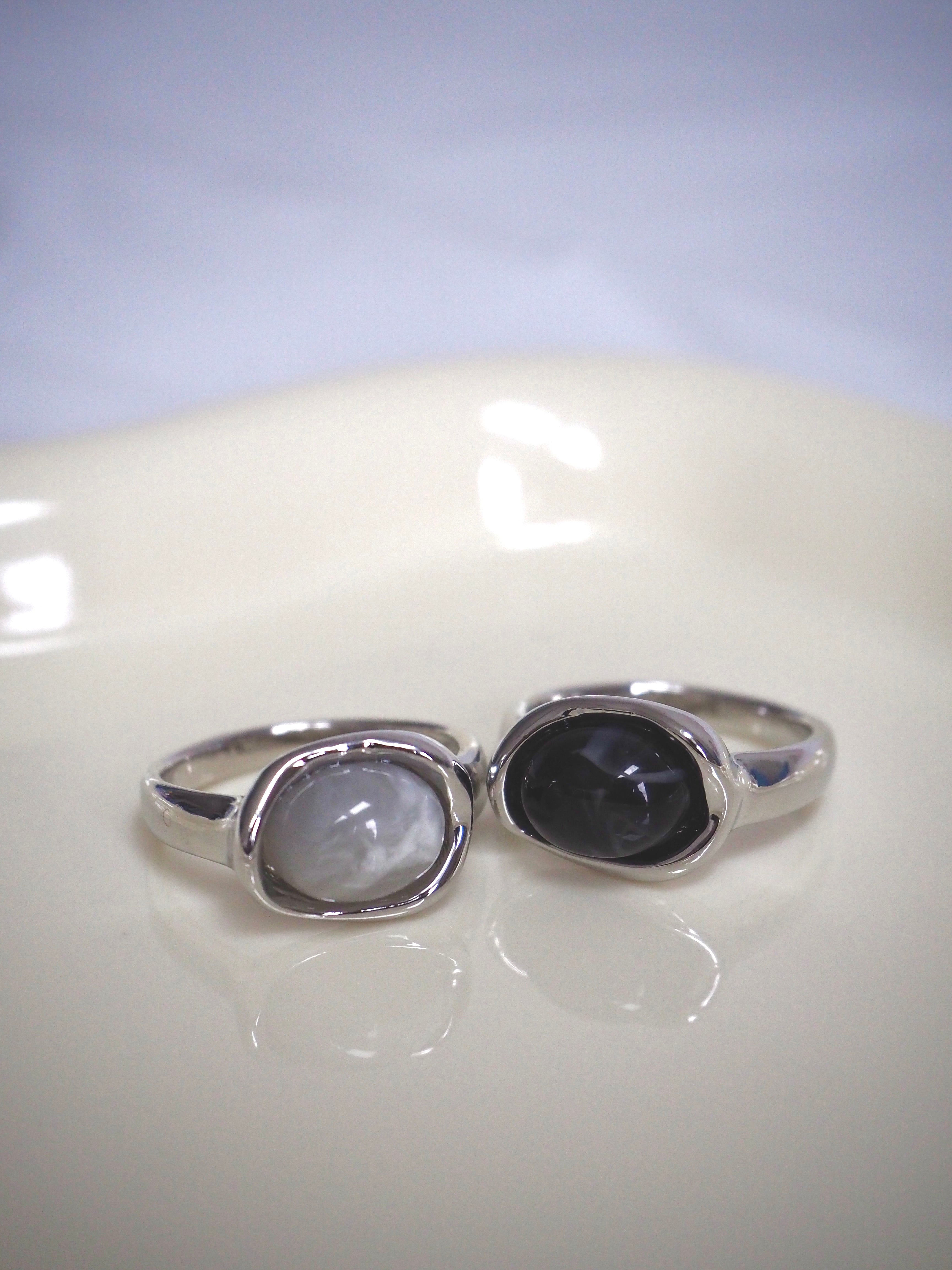 homaika gemstone ring