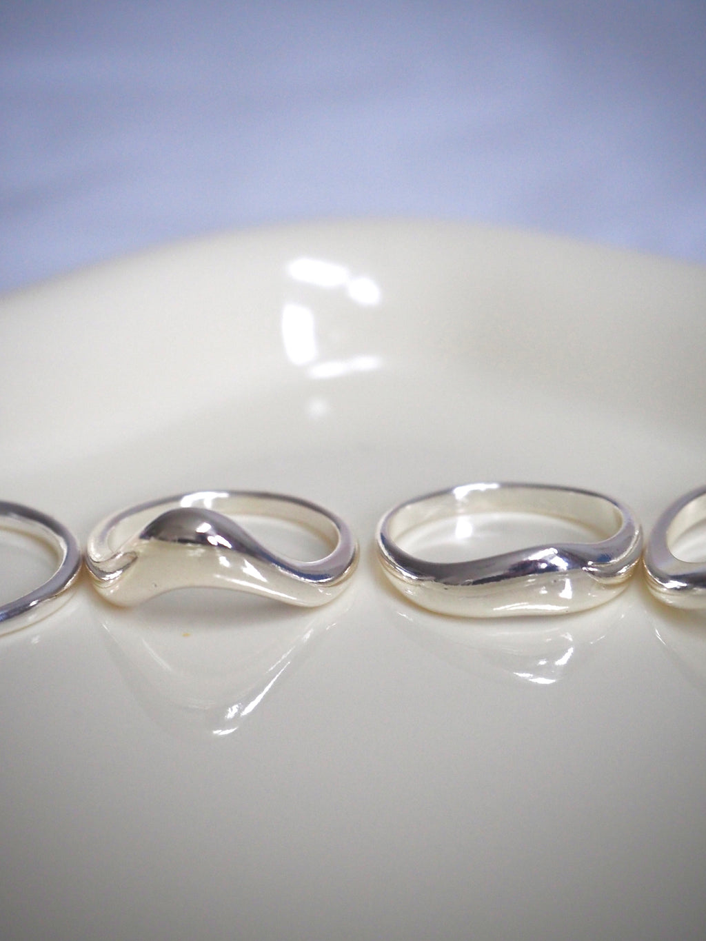 5-in-1 wave layered ring set