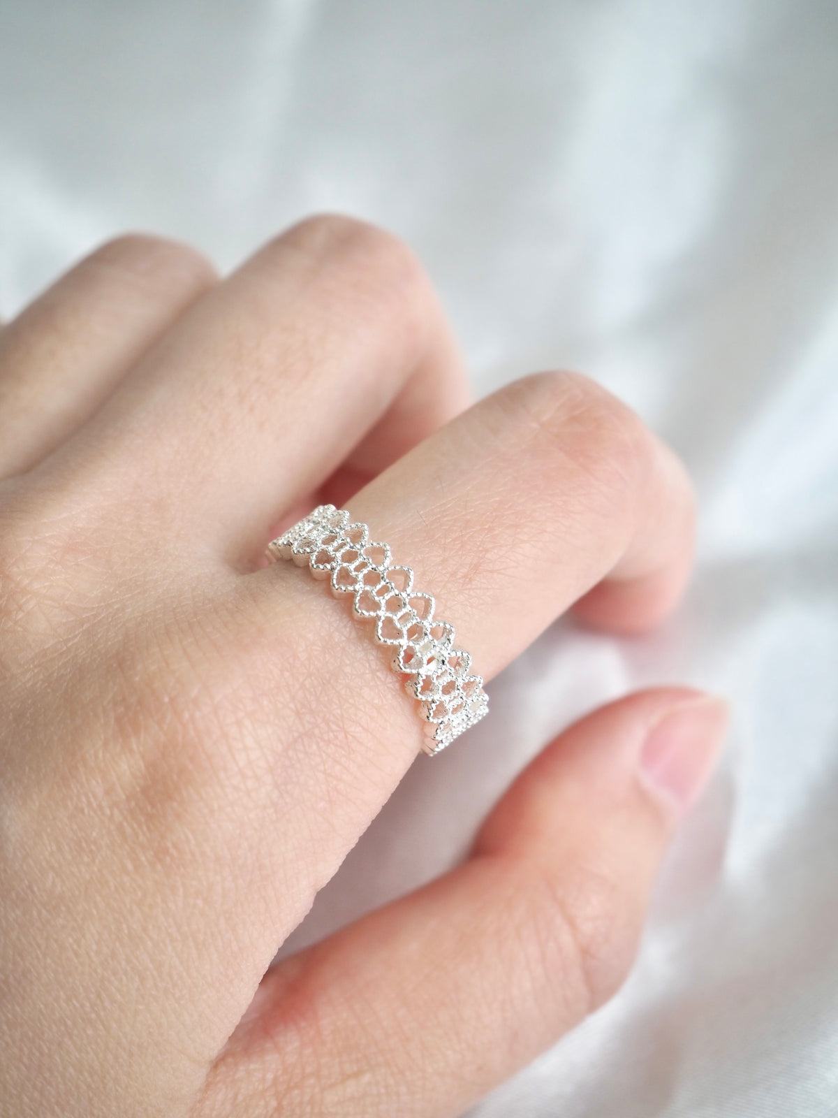 lace band ring