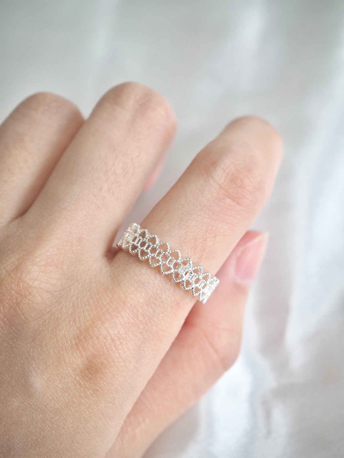 lace band ring