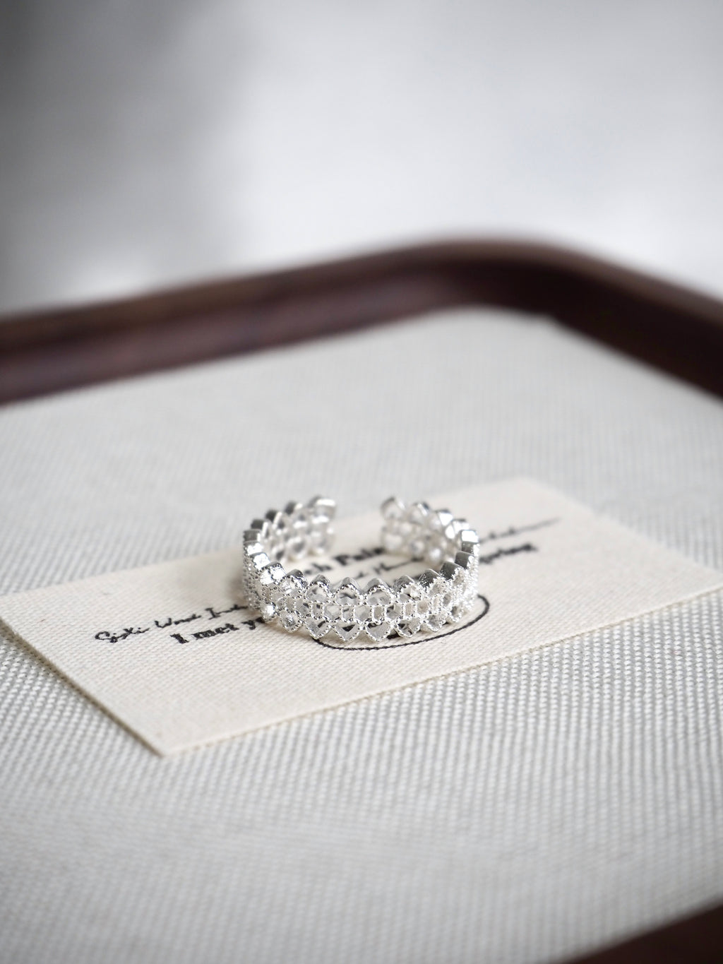 lace band ring