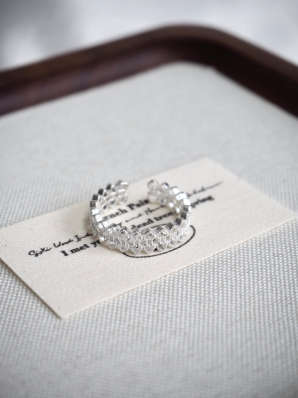 lace band ring