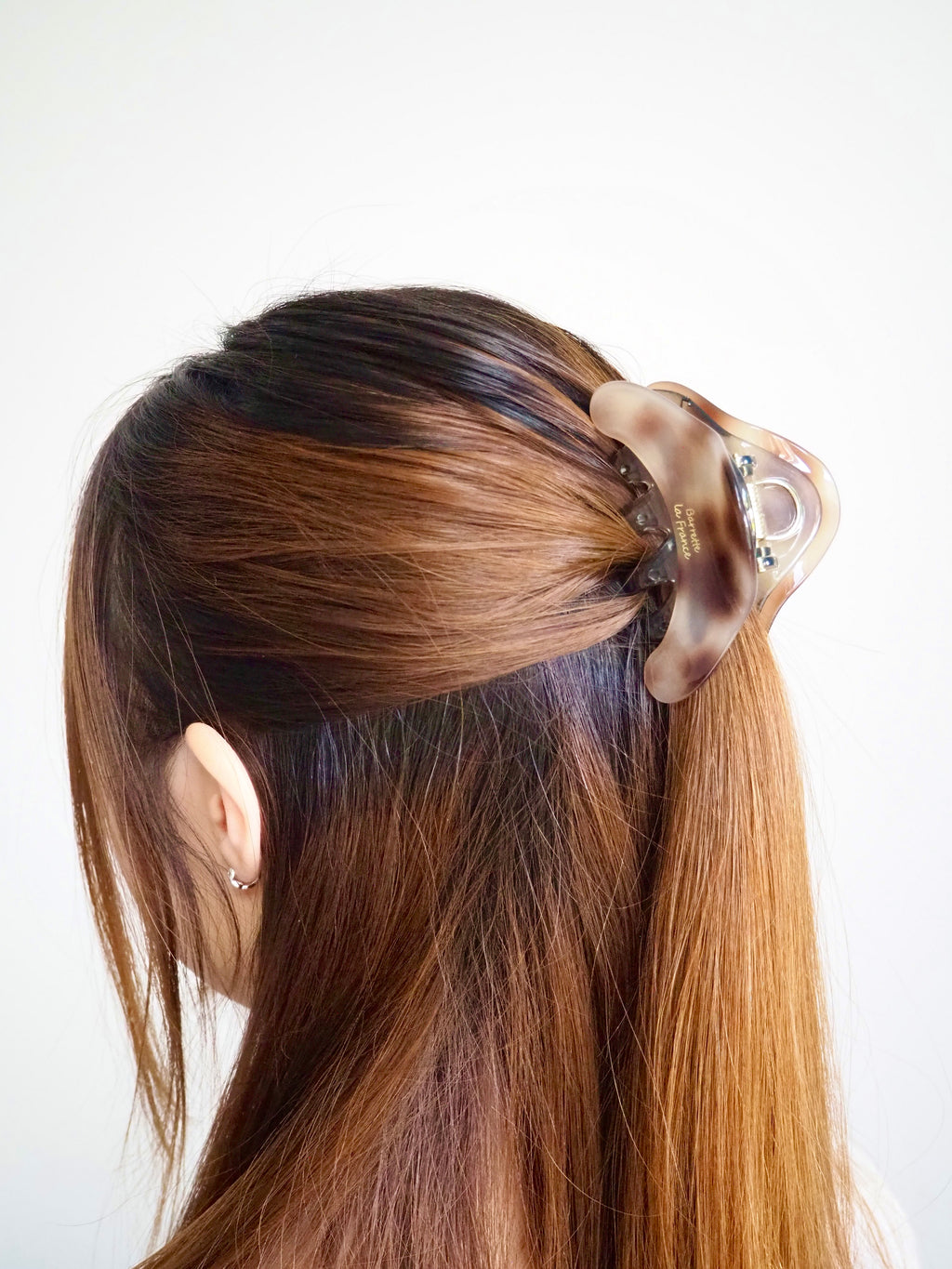 tortoiseshell two-tone claw clip