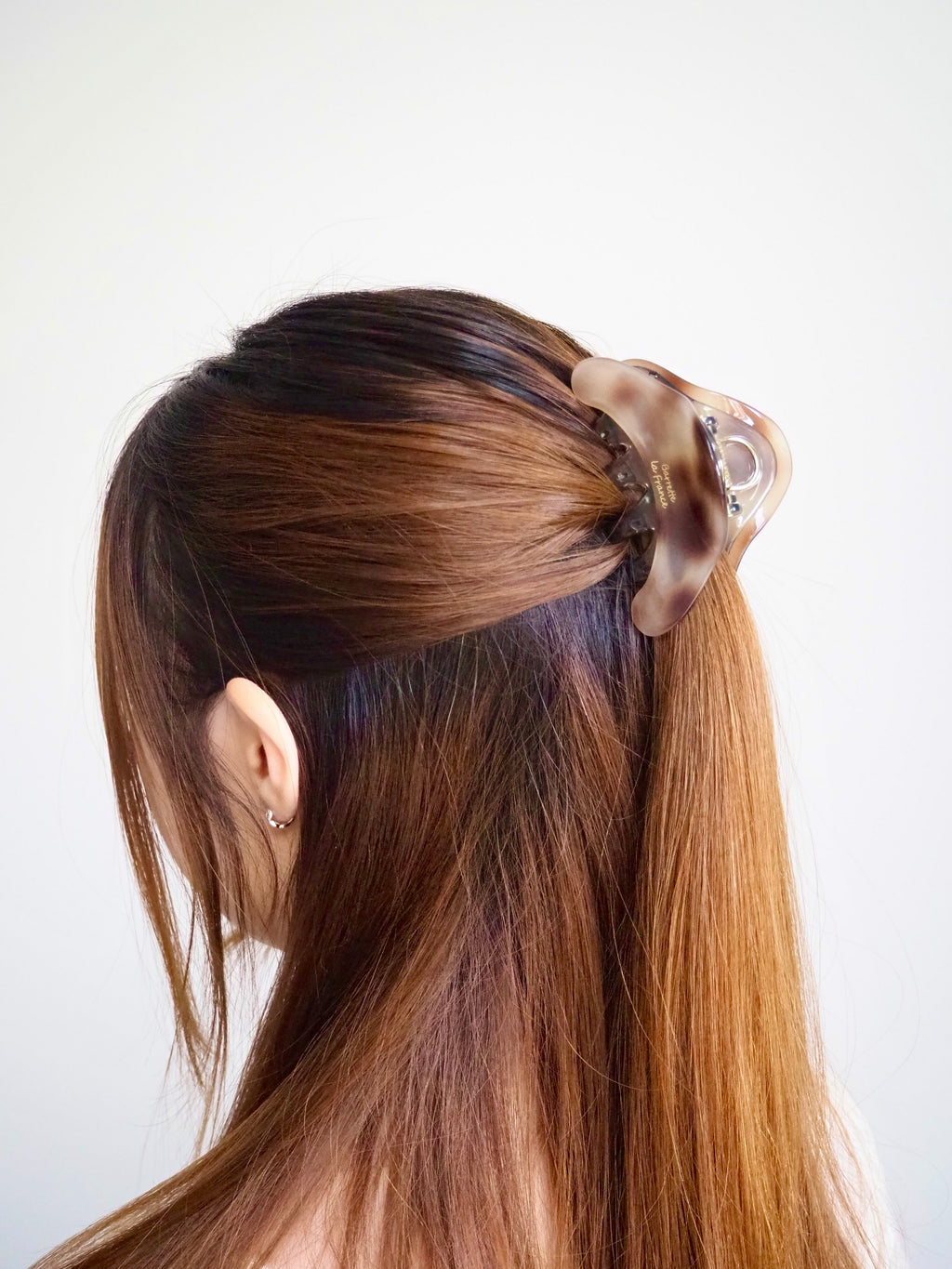 tortoiseshell two-tone claw clip