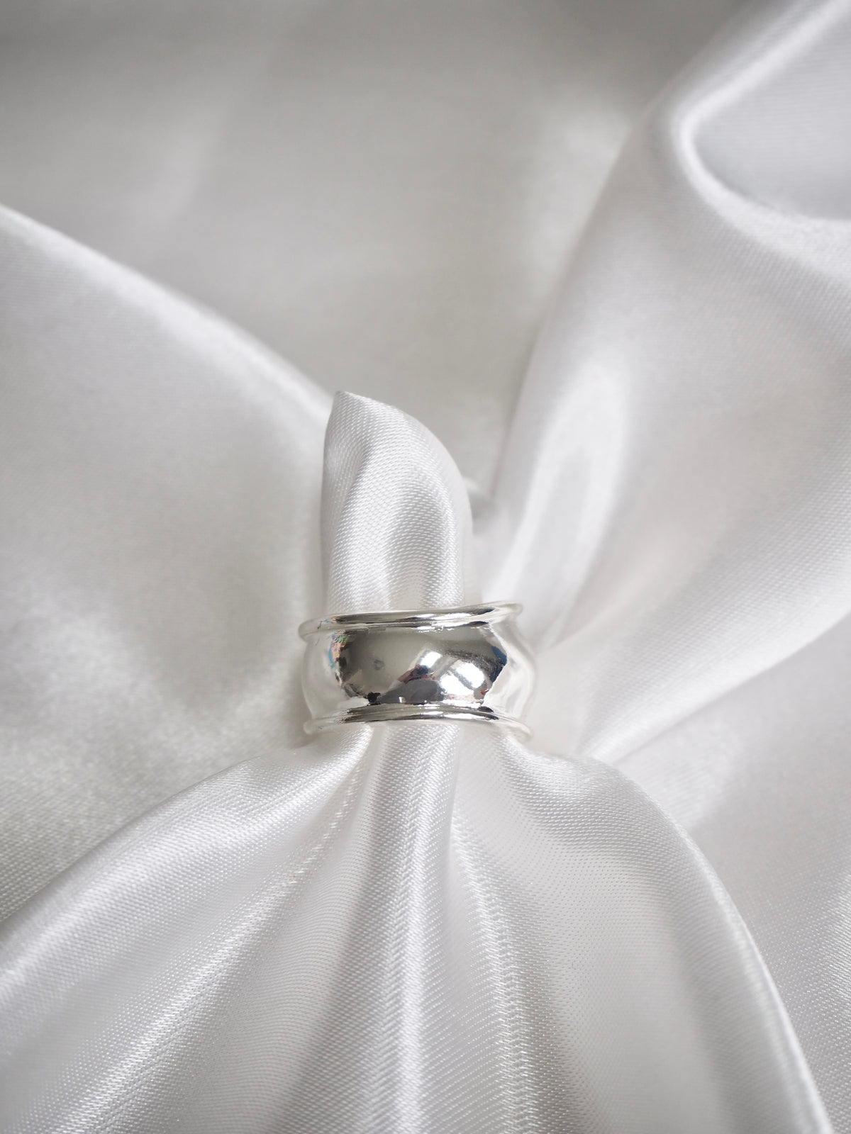bold wave open ring