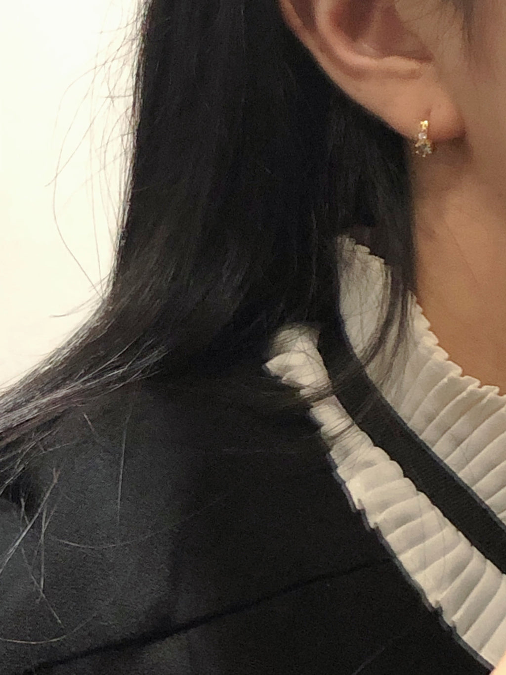 [925silver] double cubic zirconia huggie earrings
